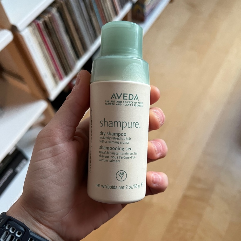 Aveda dry shampoo